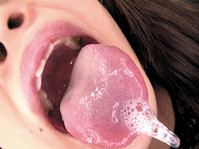 「淫語手コキ」ベロキス　唾　サンプル画像16